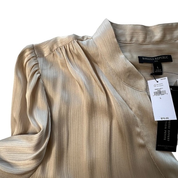 Banana Republic Crinkle Volume-Sleeve Blouse in Oyster Pearl Color Size … - Picture 12 of 12